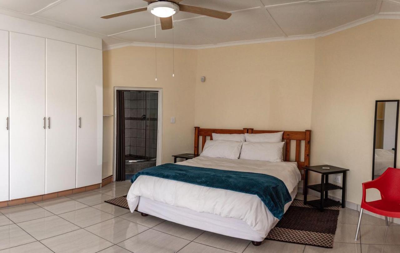15 @ Porter Guesthouse Port Shepstone Dış mekan fotoğraf